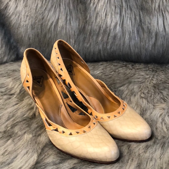 John Fluevog Shoes - Price Firm Vintage John Fluevog shoes 🌹🌹🌹